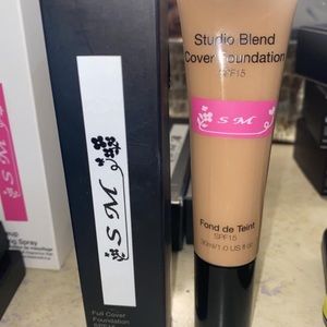 Foundation an loose powder